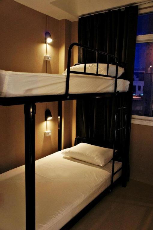 Link Corner Hostel Бангкок Номер фото