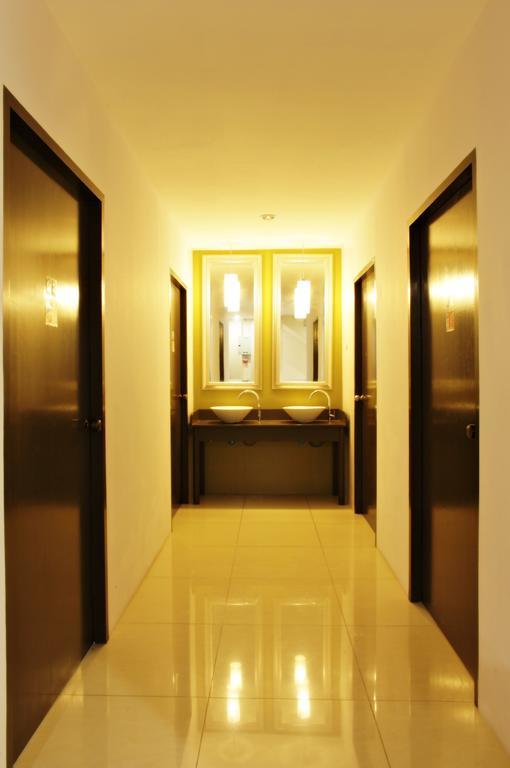 Link Corner Hostel Бангкок Екстер'єр фото